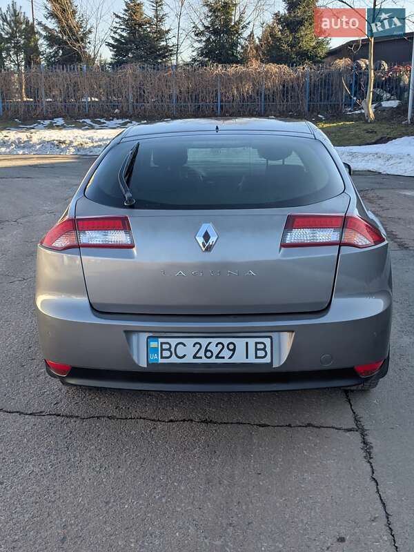 Ліфтбек Renault Laguna 2011 в Львові