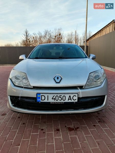 Ліфтбек Renault Laguna 2011 в Сарнах