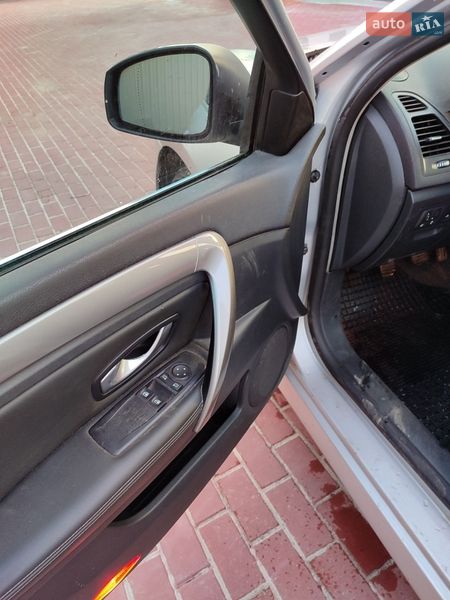 Ліфтбек Renault Laguna 2011 в Сарнах