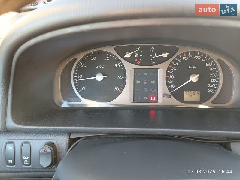 Універсал Renault Laguna 2002 в Ужгороді