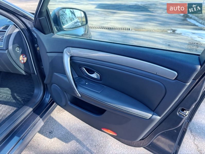 Універсал Renault Laguna 2011 в Черкасах