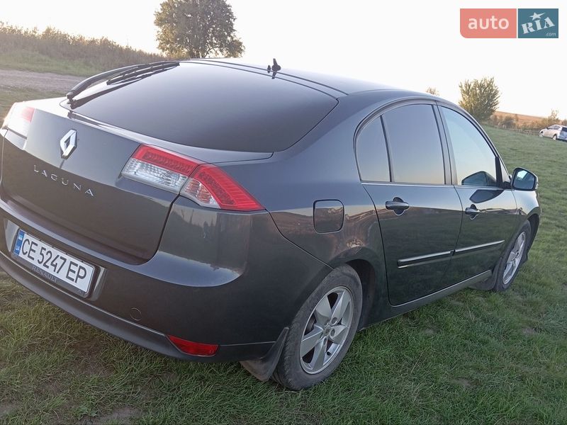 Ліфтбек Renault Laguna 2008 в Чернівцях