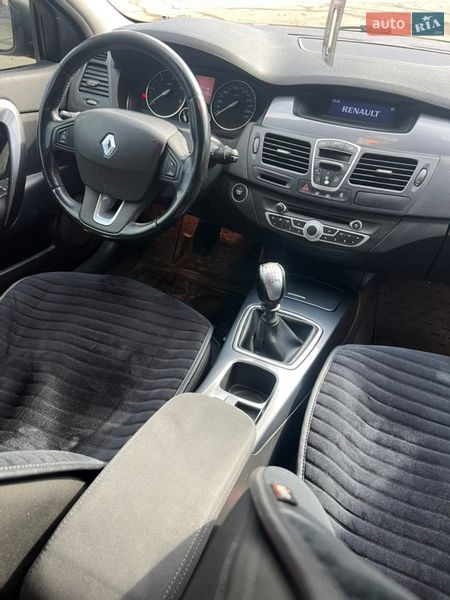 Ліфтбек Renault Laguna 2010 в Городку