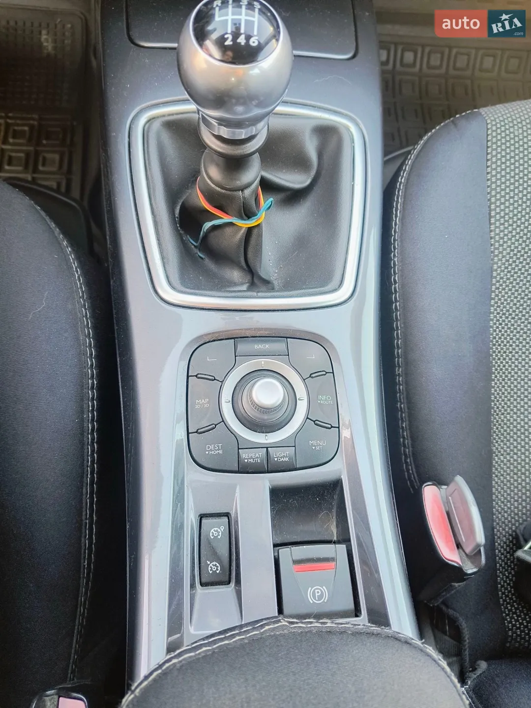 2010 Renault Laguna - мініатюра 8