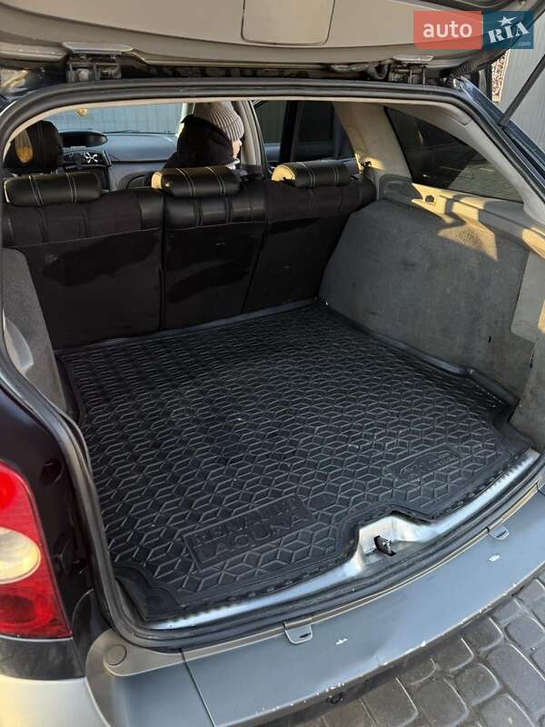 Универсал Renault Laguna 2004 в Баре фото 9 Универсал Renault Laguna 2004 в Баре