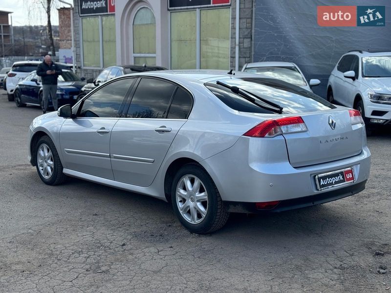 Лифтбек Renault Laguna 2010 в Виннице