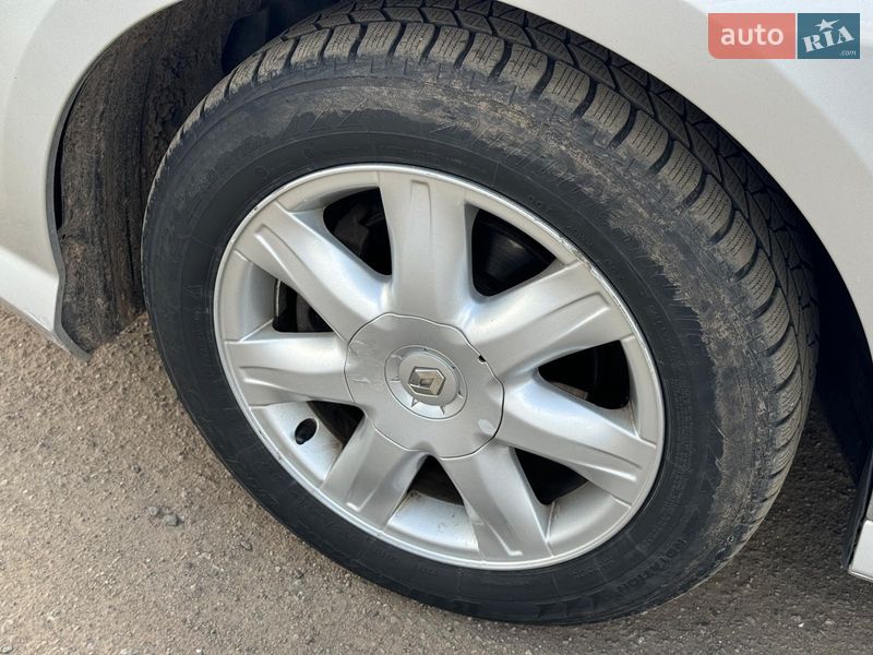 Лифтбек Renault Laguna 2010 в Виннице