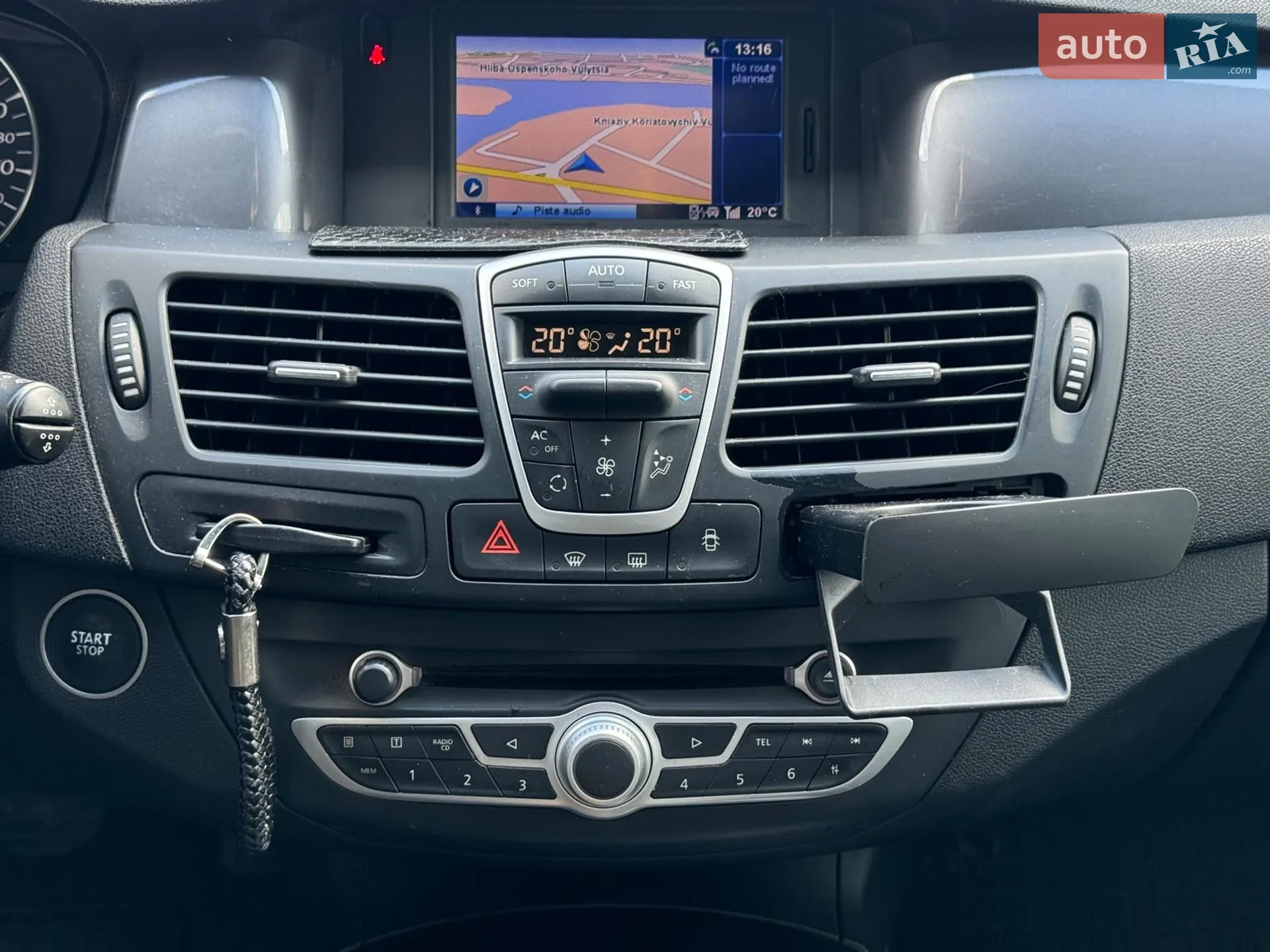 2010 Renault Laguna - мініатюра 25