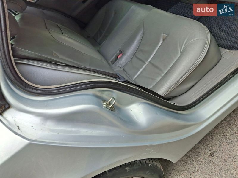 Лифтбек Renault Laguna 2001 в Рудниках фото 21 Лифтбек Renault Laguna 2001 в Рудниках