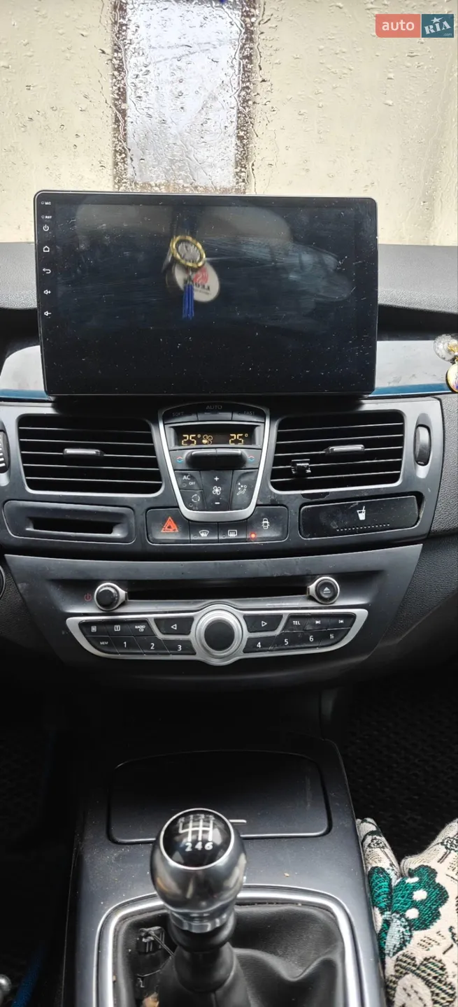 2011 Renault Laguna - мініатюра 2