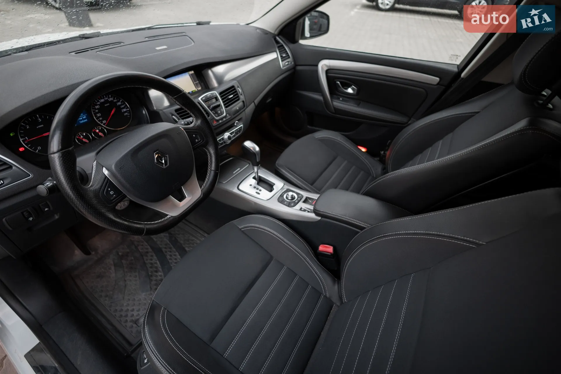 2012 Renault Laguna - мініатюра 30