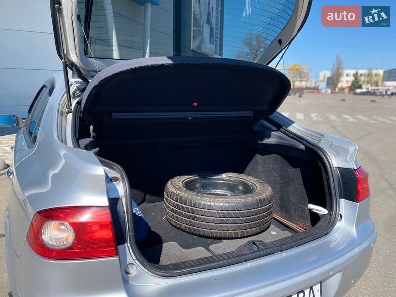 Ліфтбек Renault Laguna 2005 в Києві