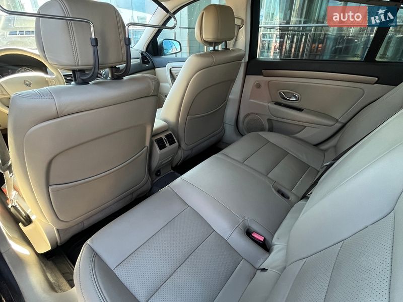 Лифтбек Renault Laguna 2008 в Киеве