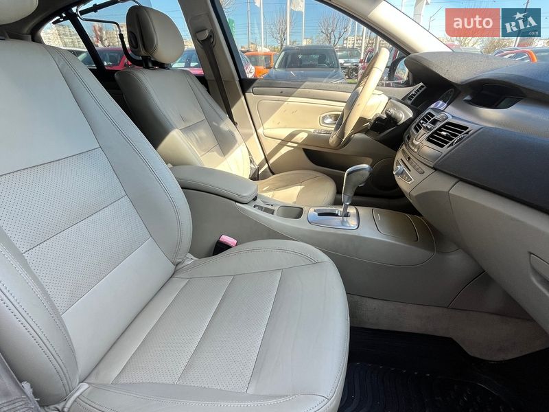 Лифтбек Renault Laguna 2008 в Киеве