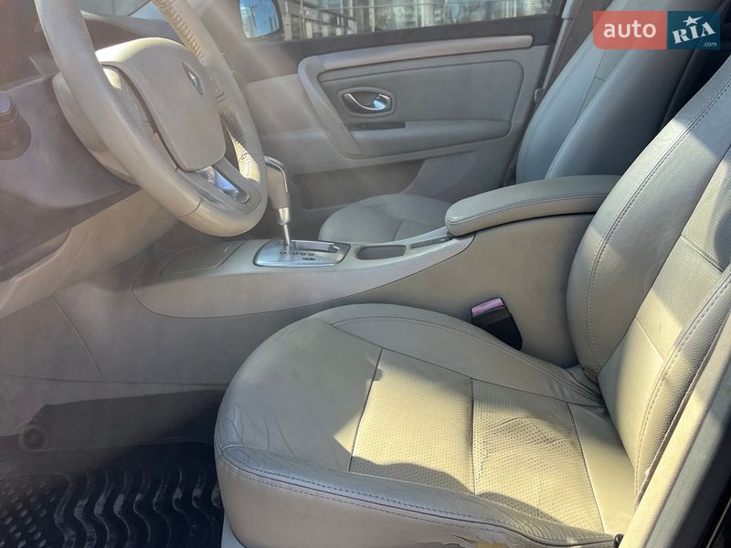 Лифтбек Renault Laguna 2008 в Киеве