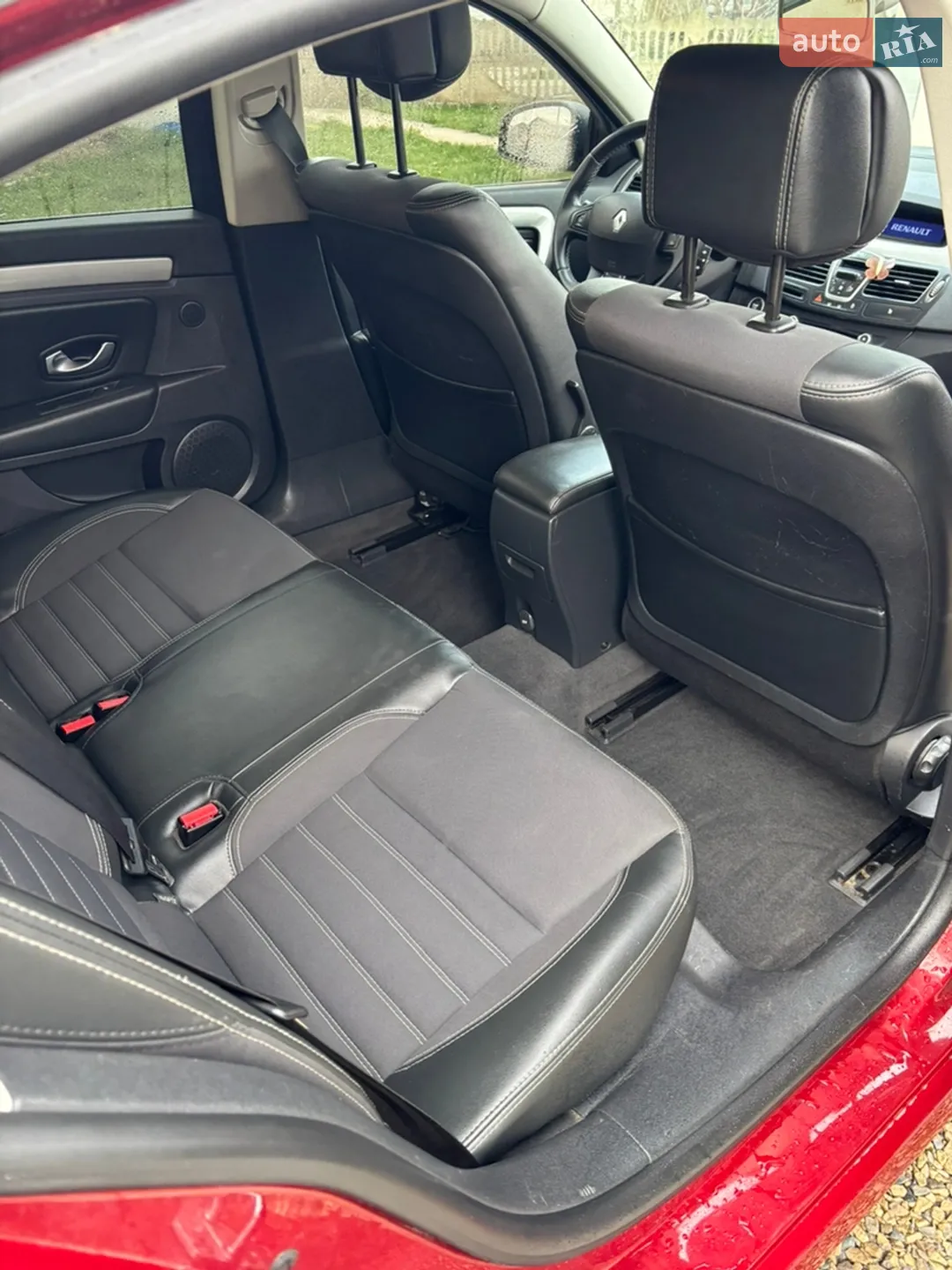 2010 Renault Laguna - мініатюра 11