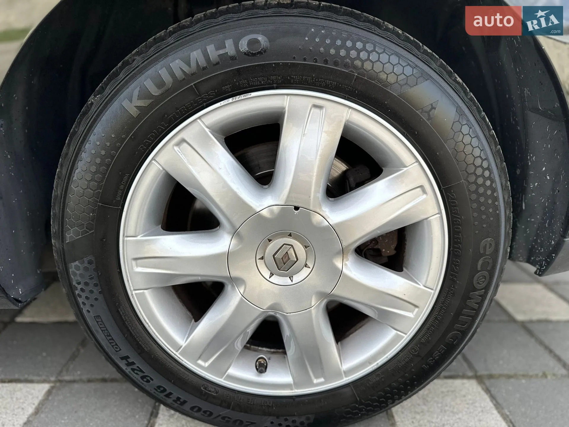 2011 Renault Laguna - мініатюра 72