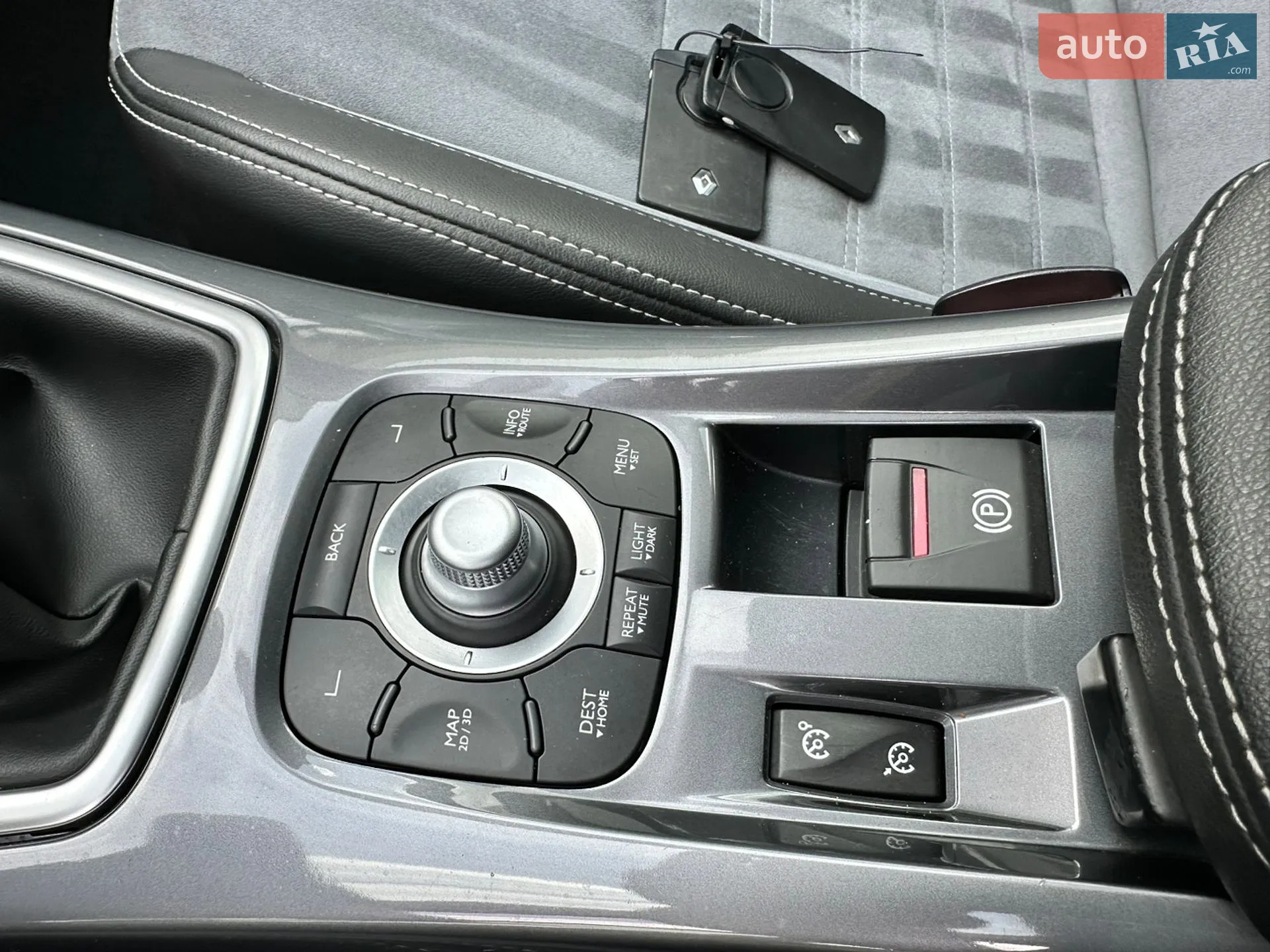 2011 Renault Laguna - мініатюра 88