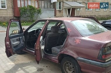 Ліфтбек Renault Laguna 1994 в Коломиї