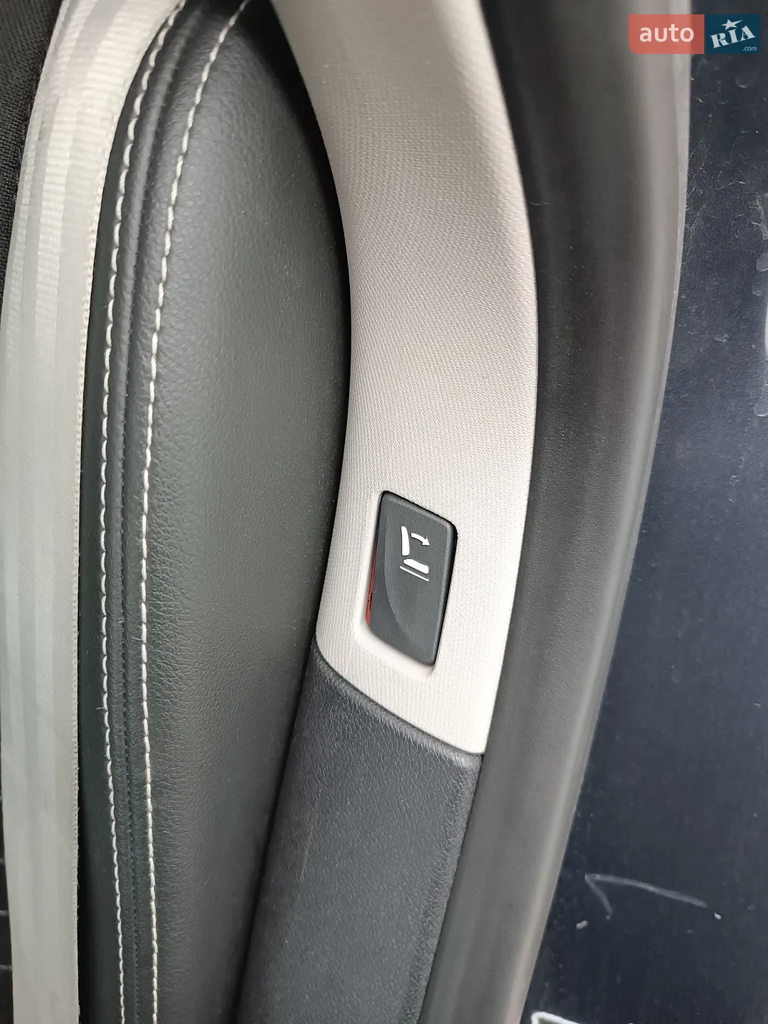 2012 Renault Laguna - мініатюра 30