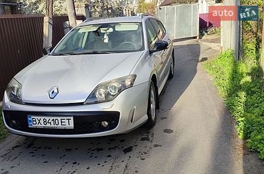 Универсал Renault Laguna 2010 в Староконстантинове