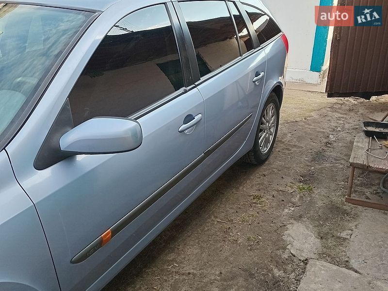 Универсал Renault Laguna 2001 в Киеве