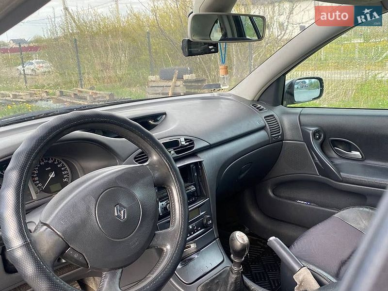 Универсал Renault Laguna 2003 в Луцке