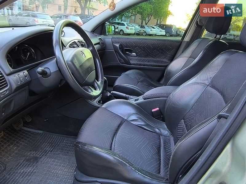 Универсал Renault Laguna 2002 в Харькове