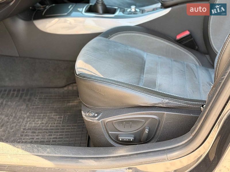 Универсал Renault Laguna 2011 в Киеве