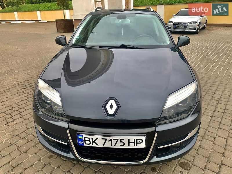 Универсал Renault Laguna 2010 в Остроге