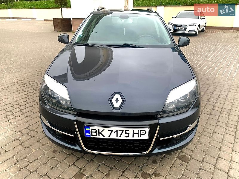 Универсал Renault Laguna 2010 в Остроге