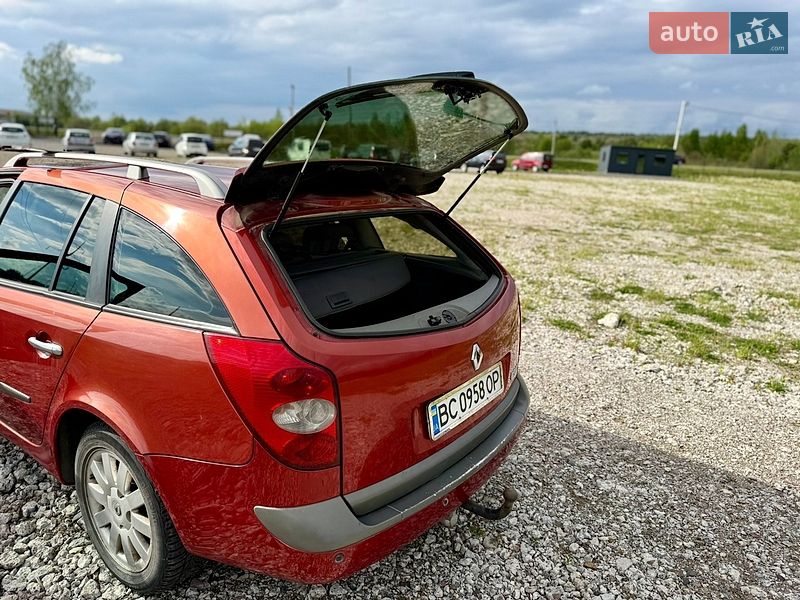 Універсал Renault Laguna 2002 в Новояворівську