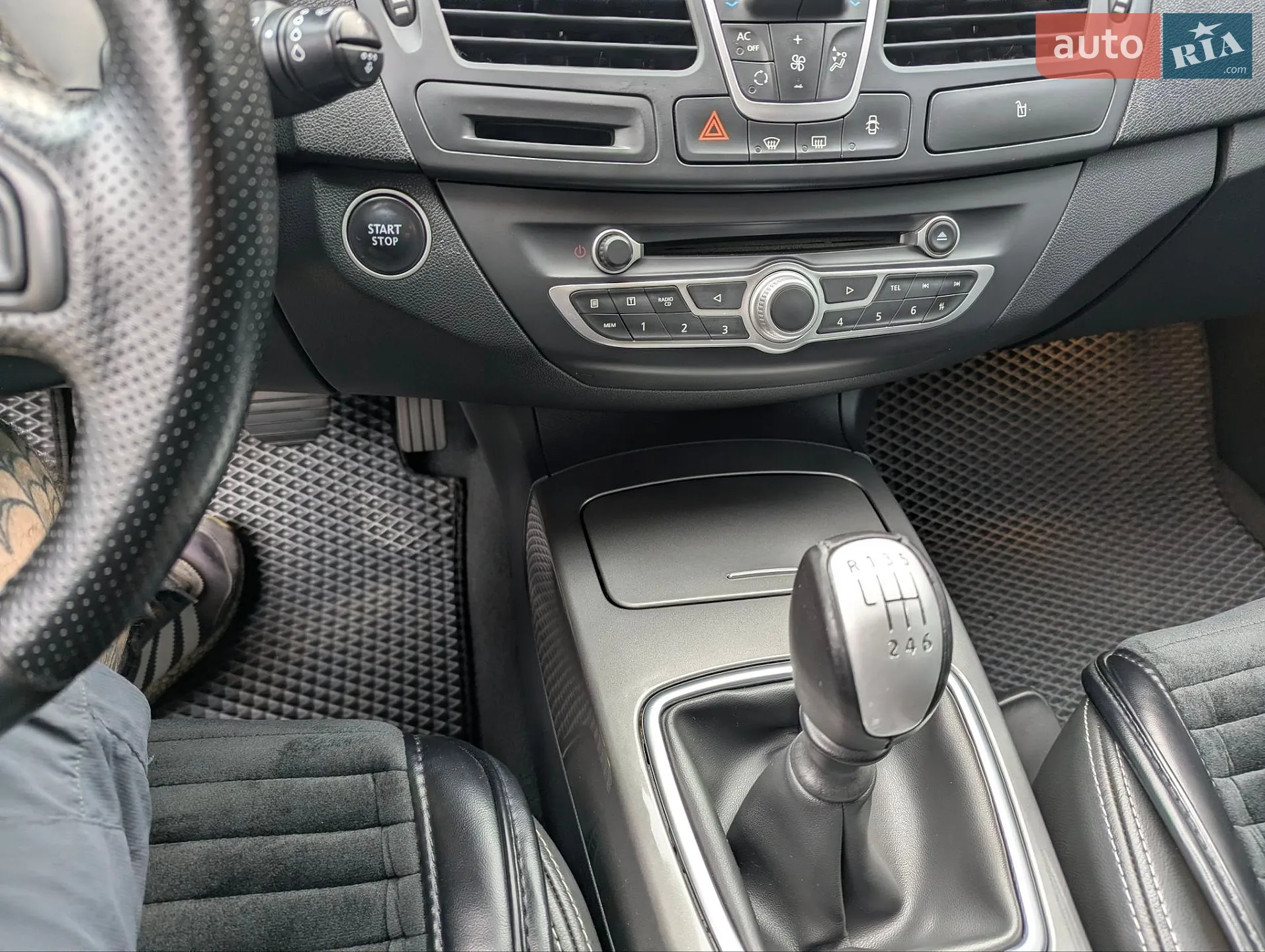 2011 Renault Laguna - мініатюра 21