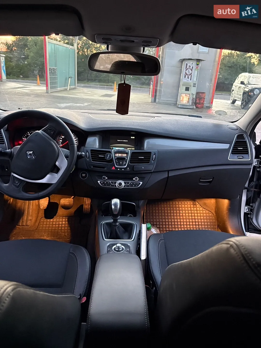 2011 Renault Laguna - мініатюра 16