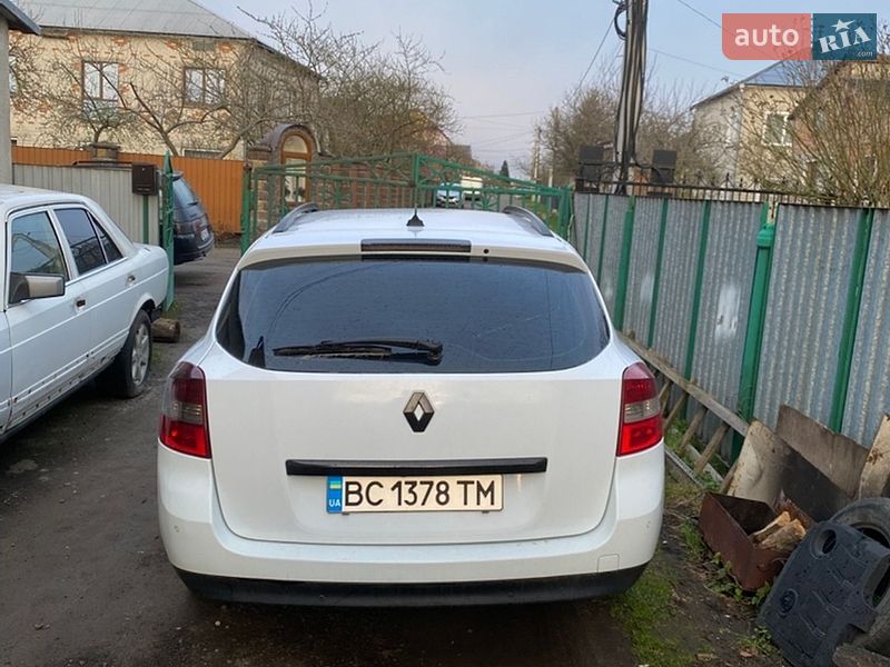 Универсал Renault Laguna 2009 в Львове