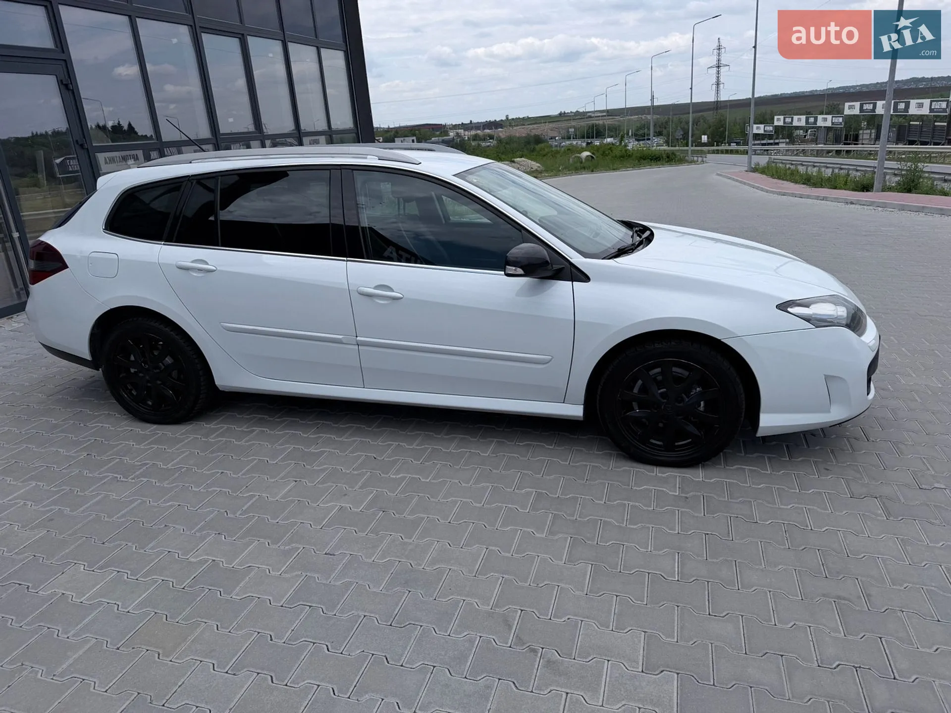 2010 Renault Laguna - мініатюра 10