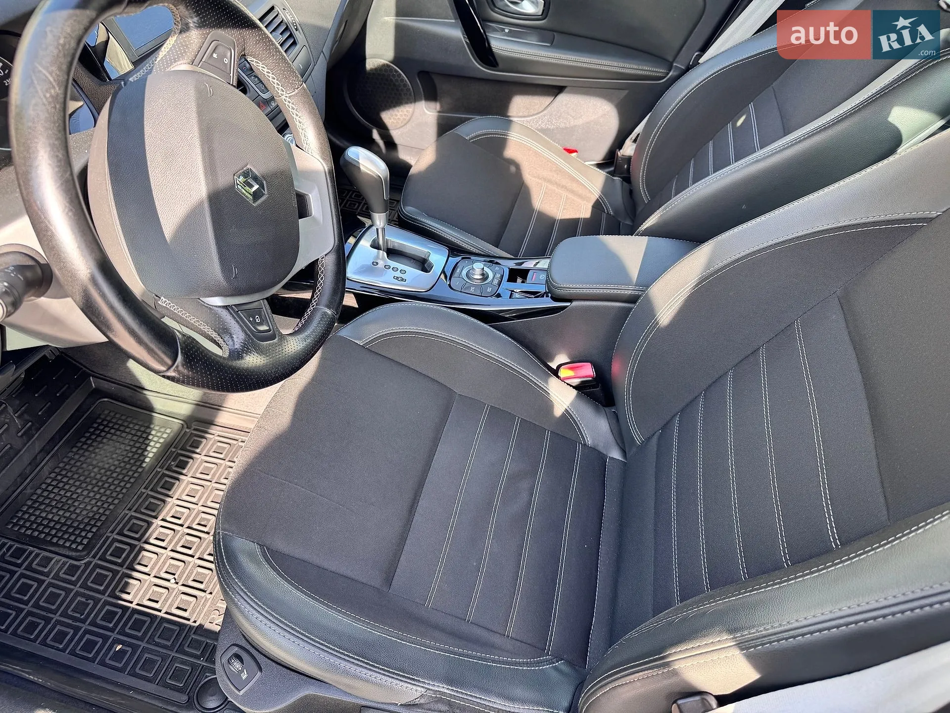 2012 Renault Laguna - мініатюра 18