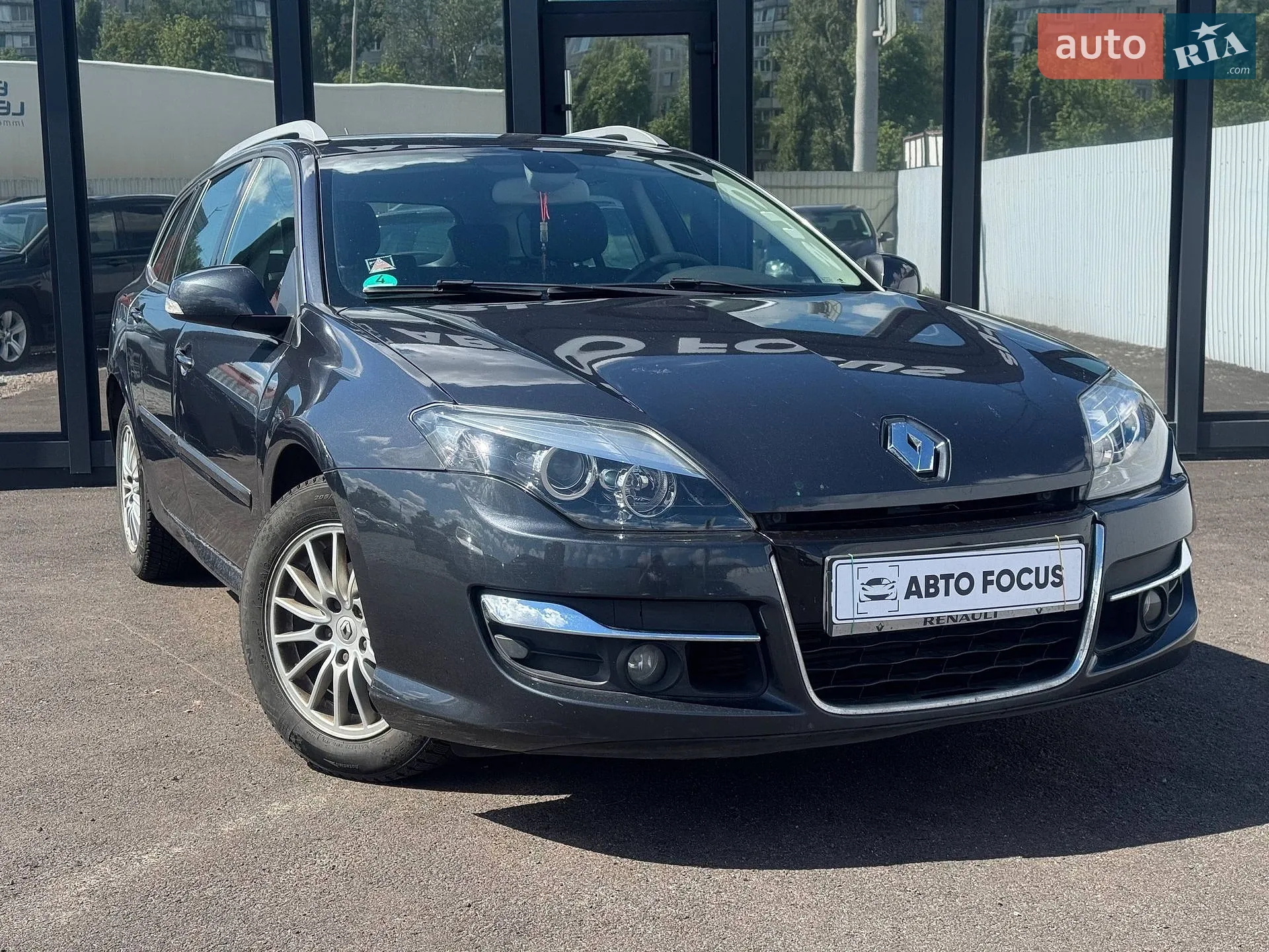 2011 Renault Laguna - мініатюра 2