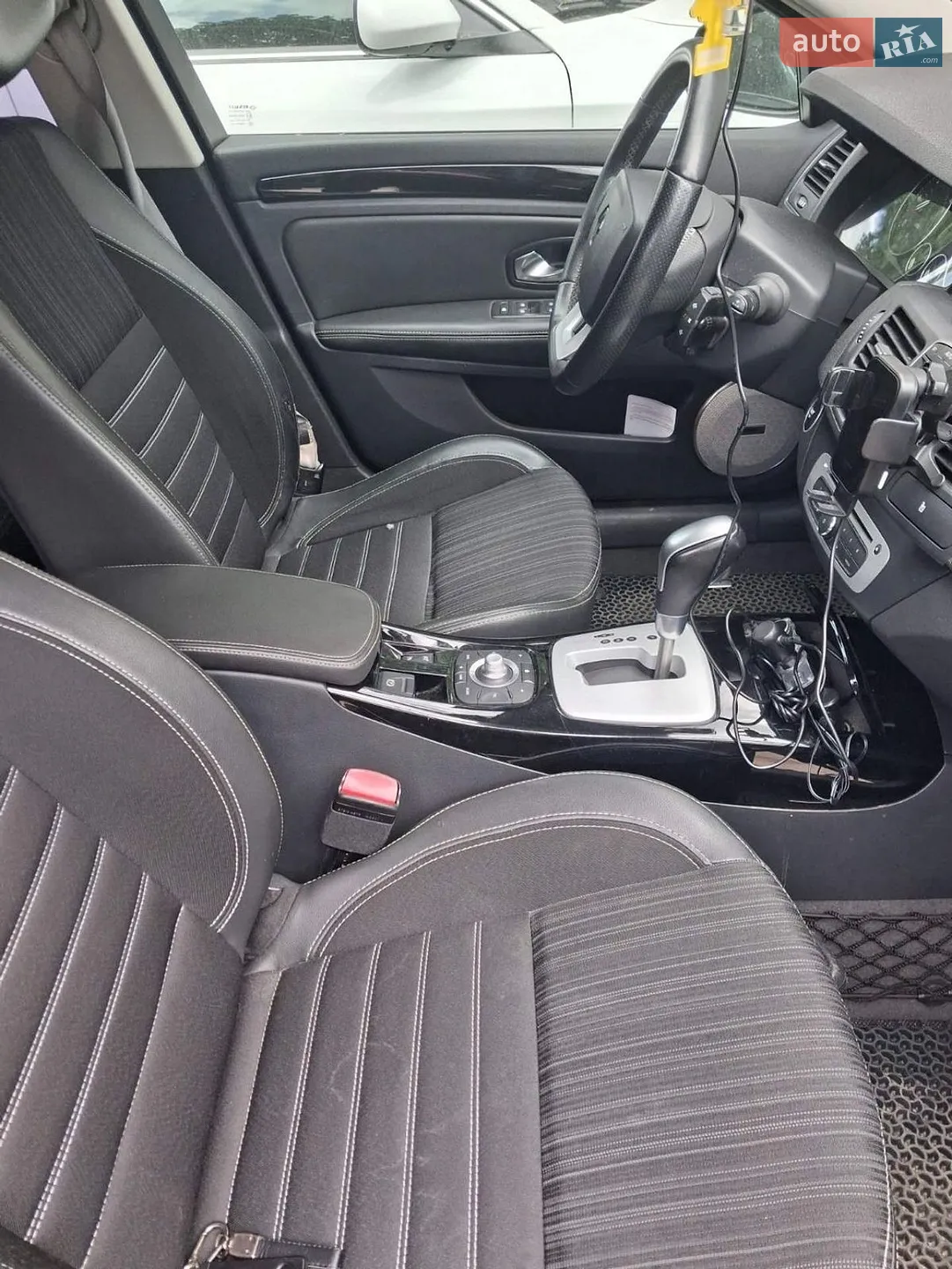 2014 Renault Laguna - мініатюра 2