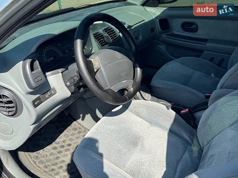 Renault Laguna 2001 VIN VF1B5640E23452203 фото оголошення 8 з 49