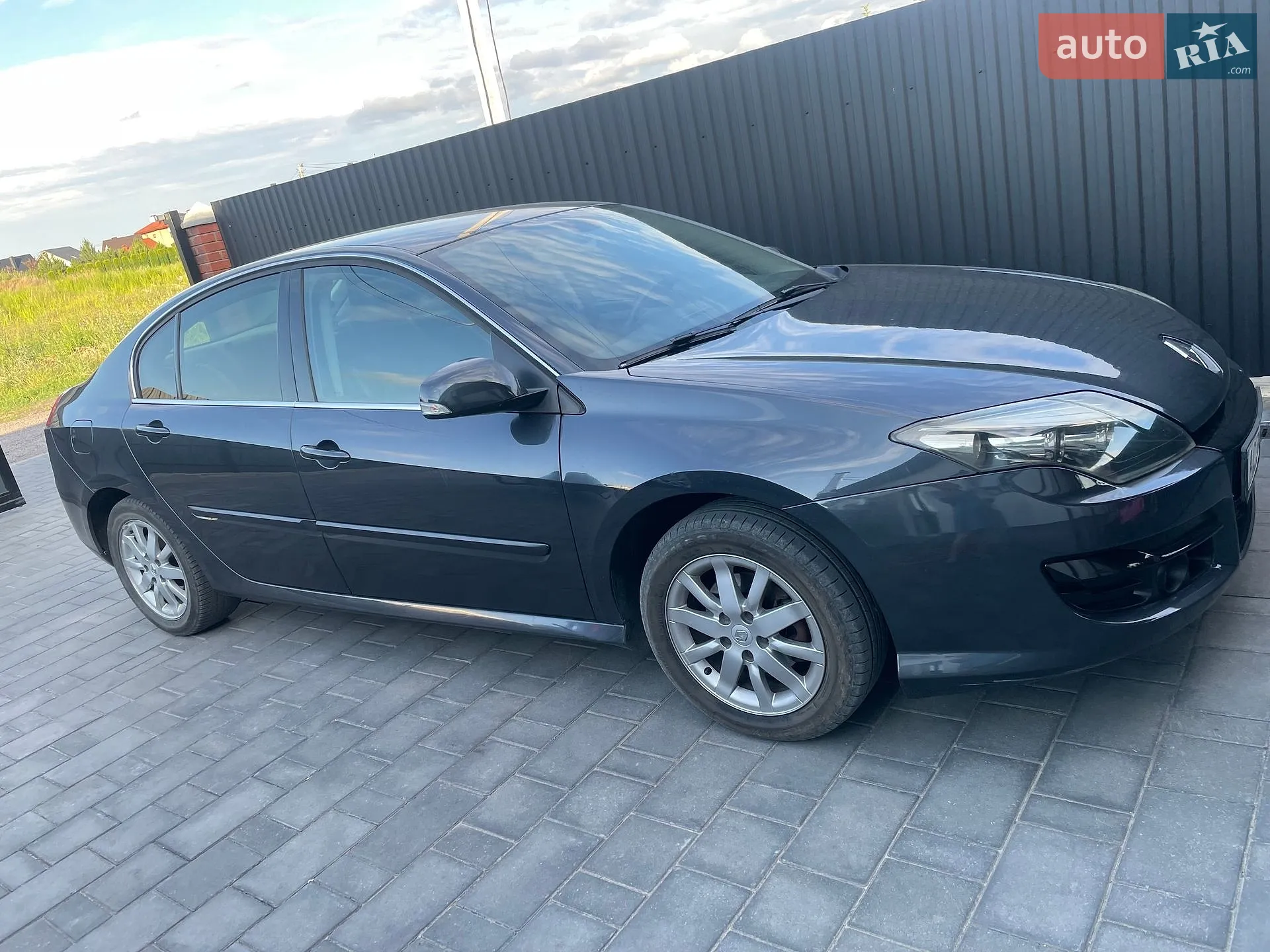 2011 Renault Laguna - мініатюра 2