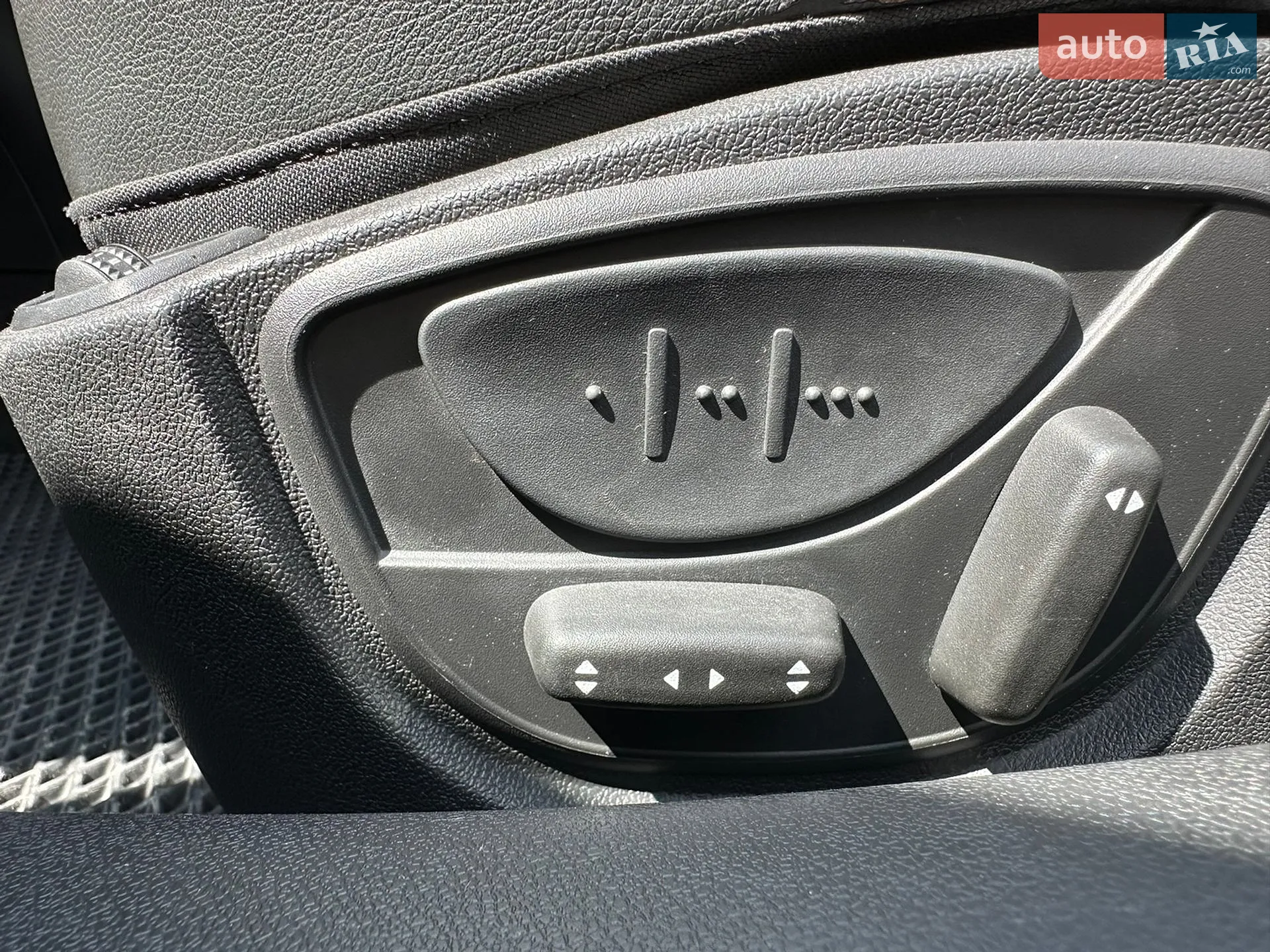 2011 Renault Laguna - мініатюра 23