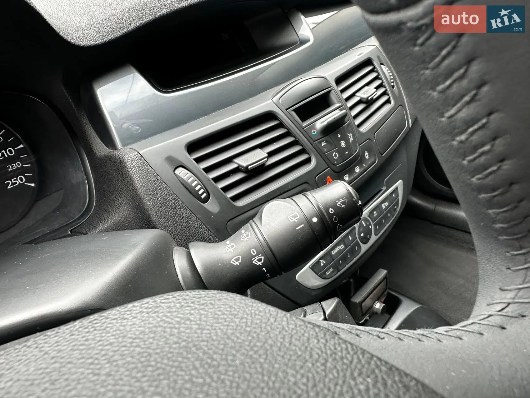 2010 Renault Laguna - мініатюра 46