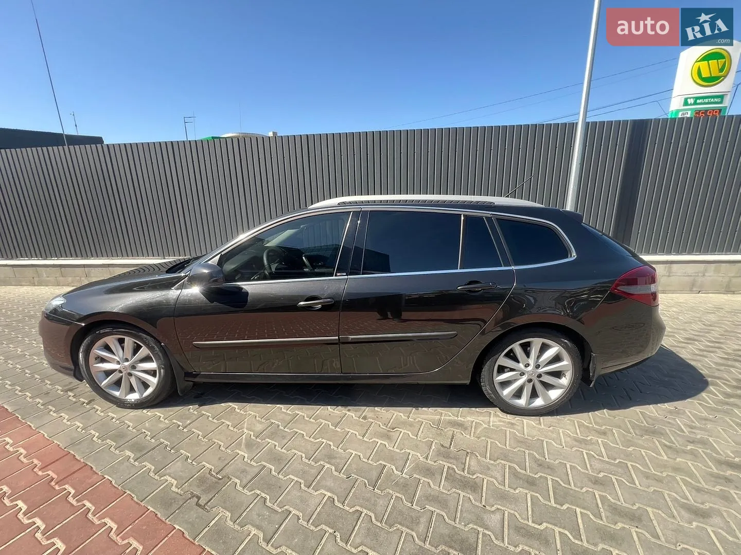 2011 Renault Laguna - мініатюра 22