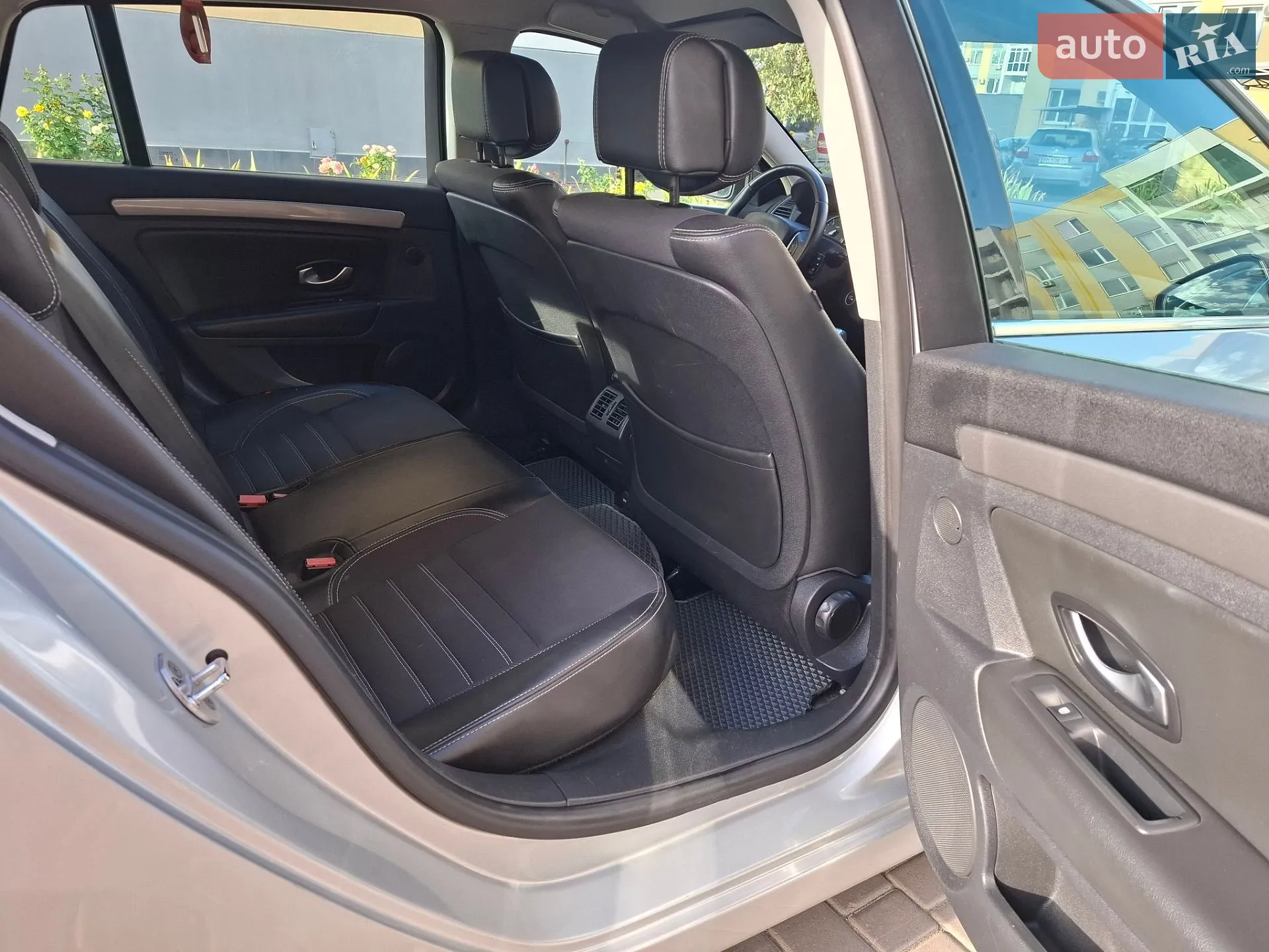 2011 Renault Laguna - мініатюра 13