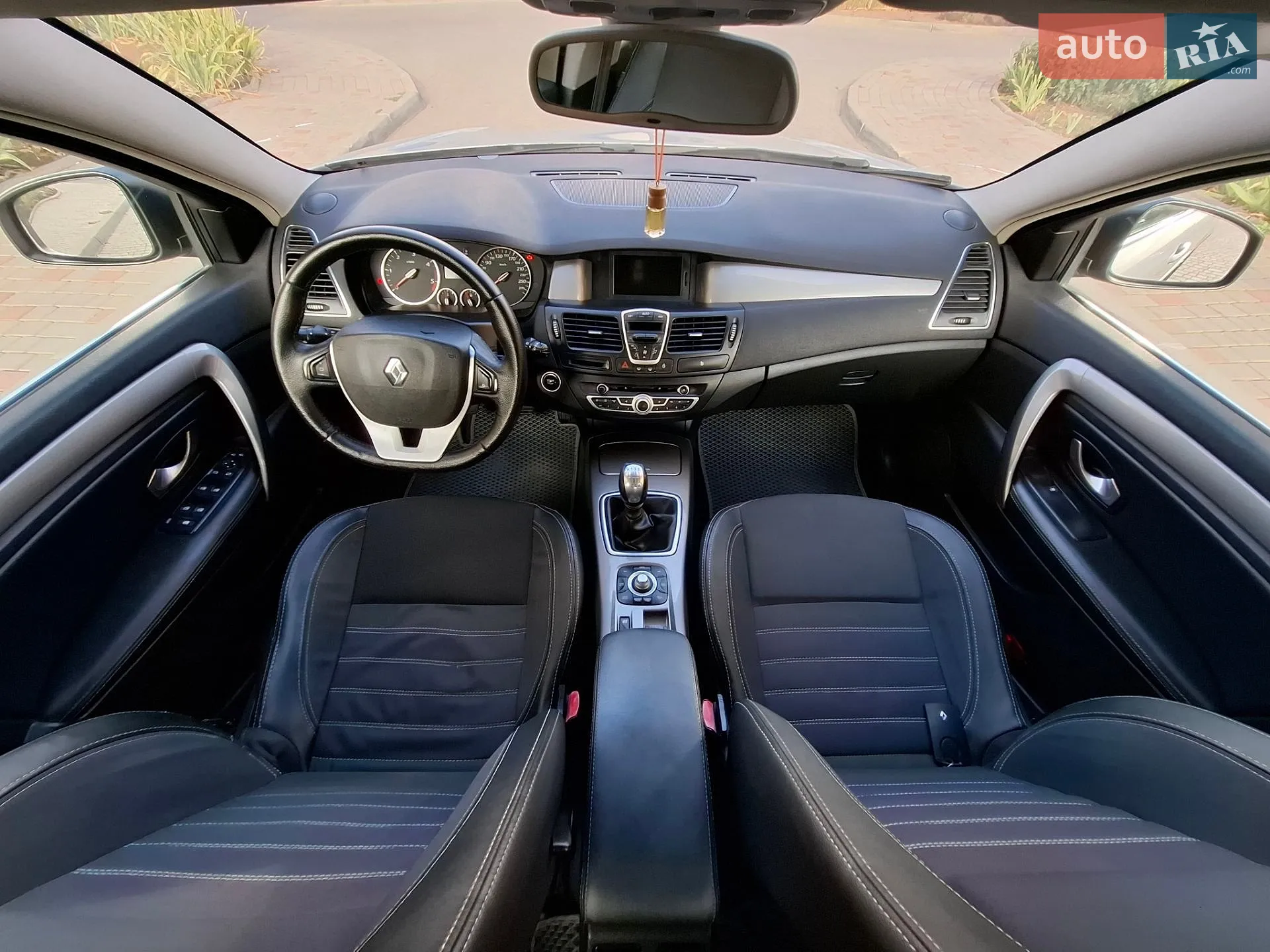 2011 Renault Laguna - мініатюра 16