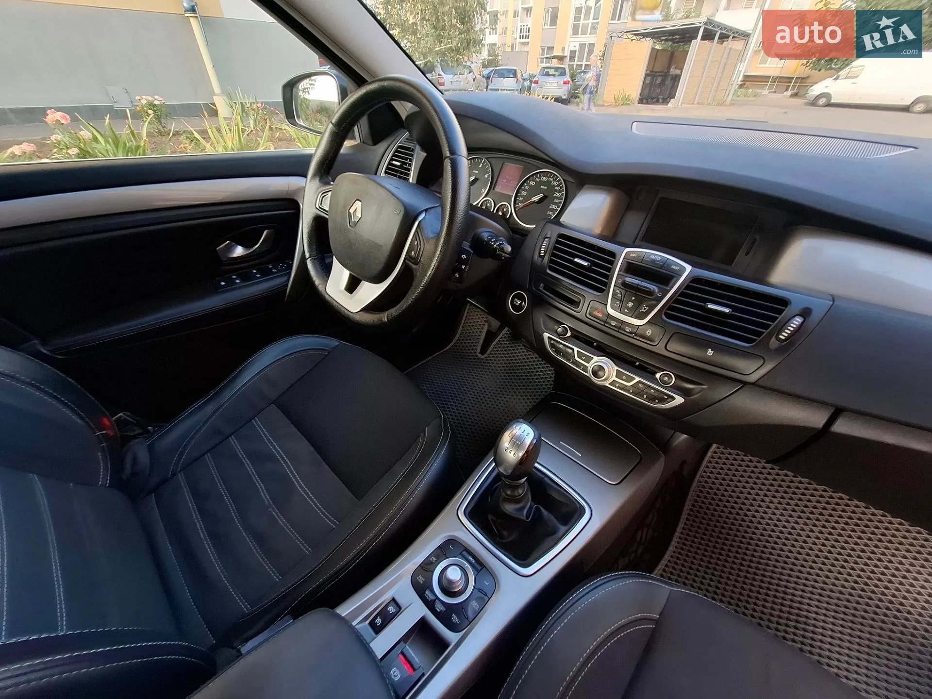 2011 Renault Laguna - мініатюра 17