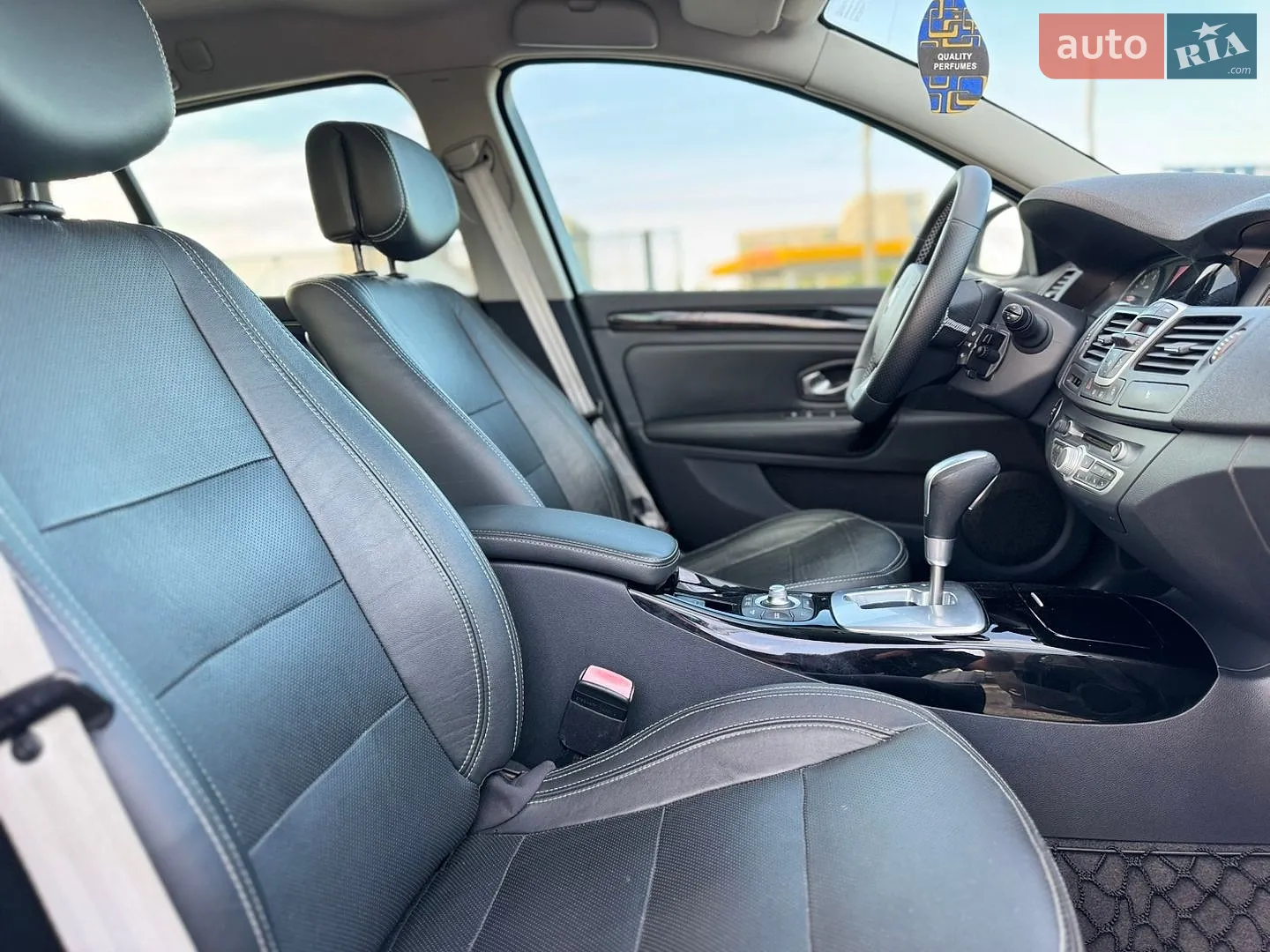 2011 Renault Laguna - мініатюра 30