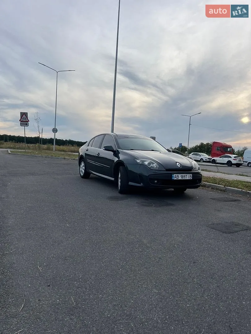 2010 Renault Laguna - фото 1