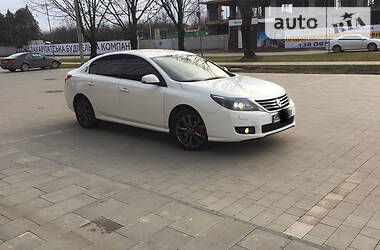 Седан Renault Latitude 2011 в Ужгороде